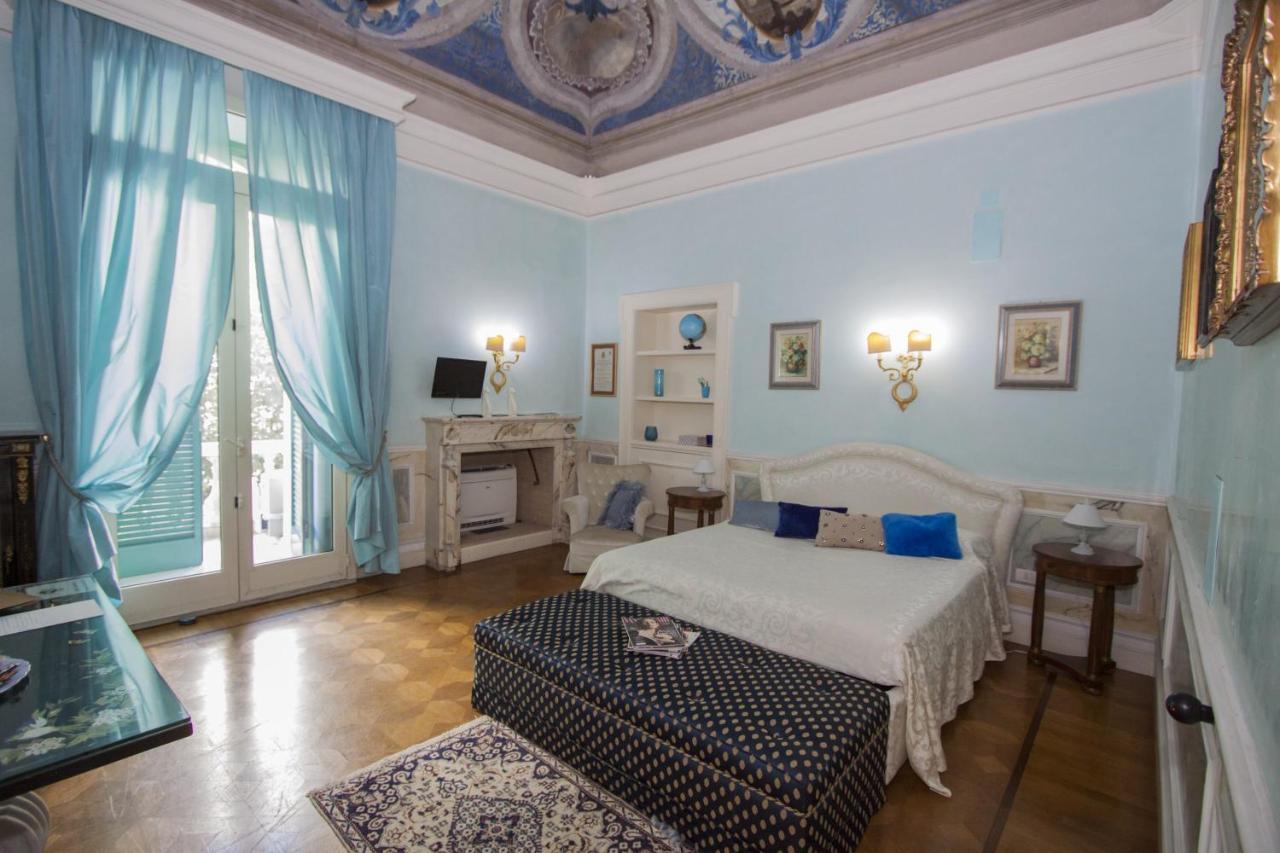 Le Suites Di Jo - Central Station Frühstückspension Bari