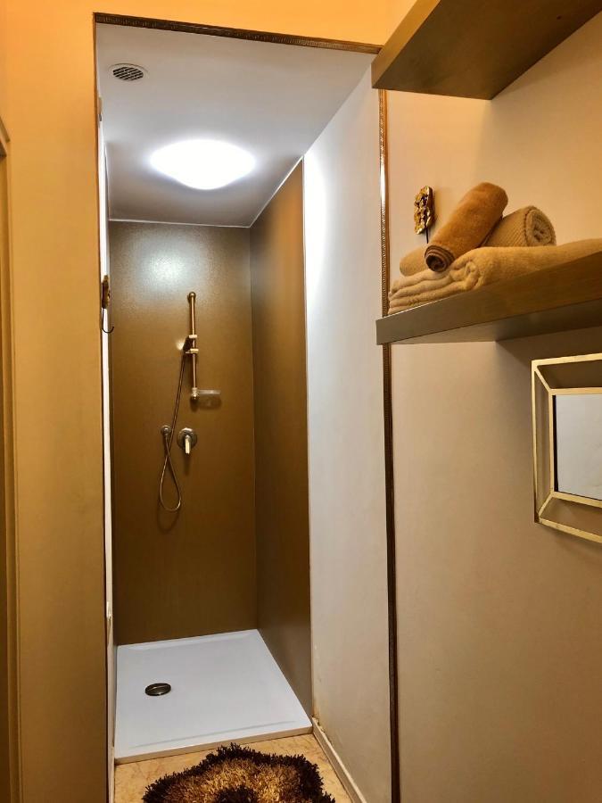 Le Suites Di Jo - Central Station Frühstückspension *
